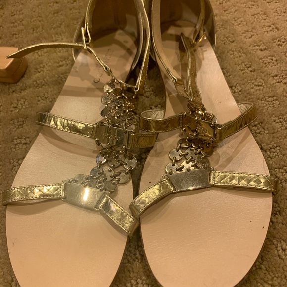 Jimmy Choo Wyatt Metallic Sandal - Picture 14 of 16